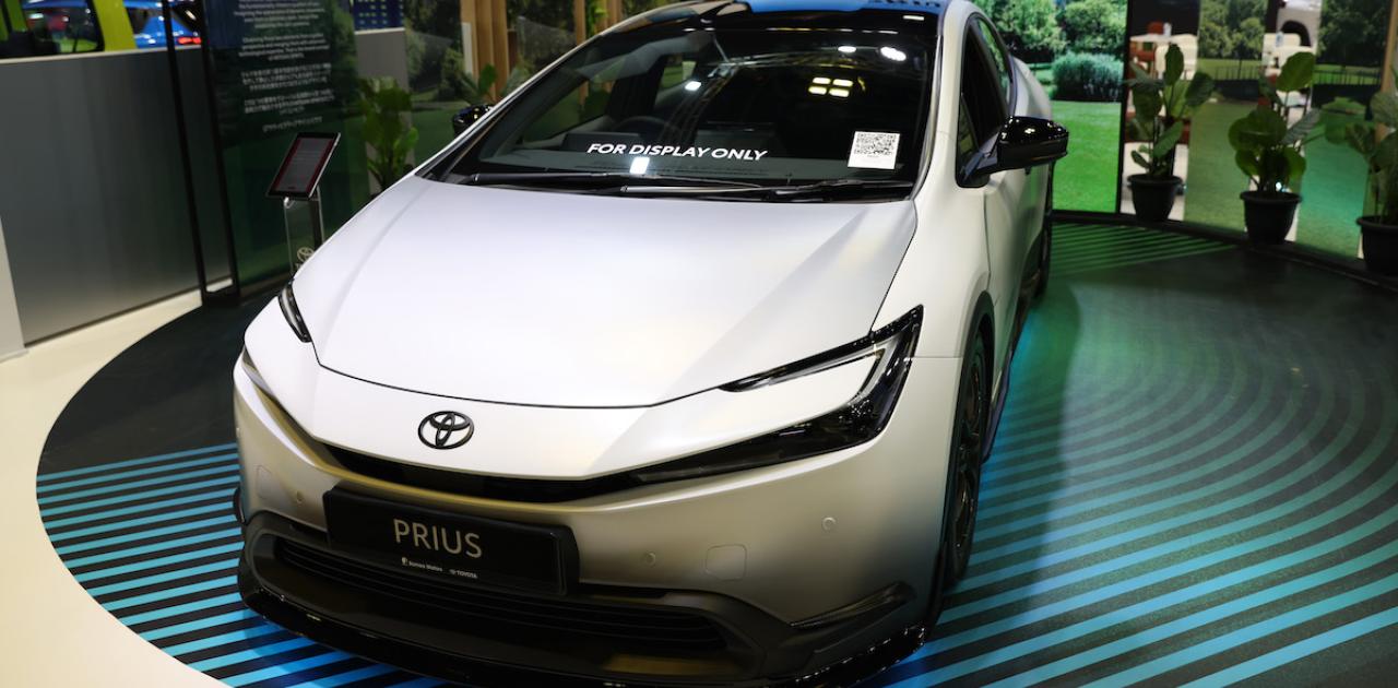 Hybrids Delivering Cash Chest for Toyota, Honda’s EV Ambitions (Bloomberg)